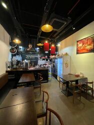 Burlington Square (D7), Retail #463340971